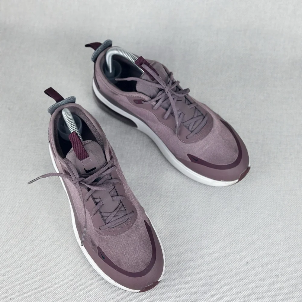 Nike Air Max Dia Women's Shoes Size 8 Color: Plum Eclipse/Black - Picture 4 of 13